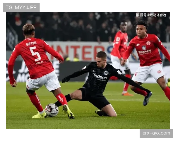 门兴防线稳固状态回暖，力争延续联赛不败纪录