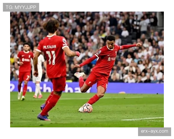 阿利松神勇9次扑救力保球门不失，助球队顽强抵挡强敌攻势